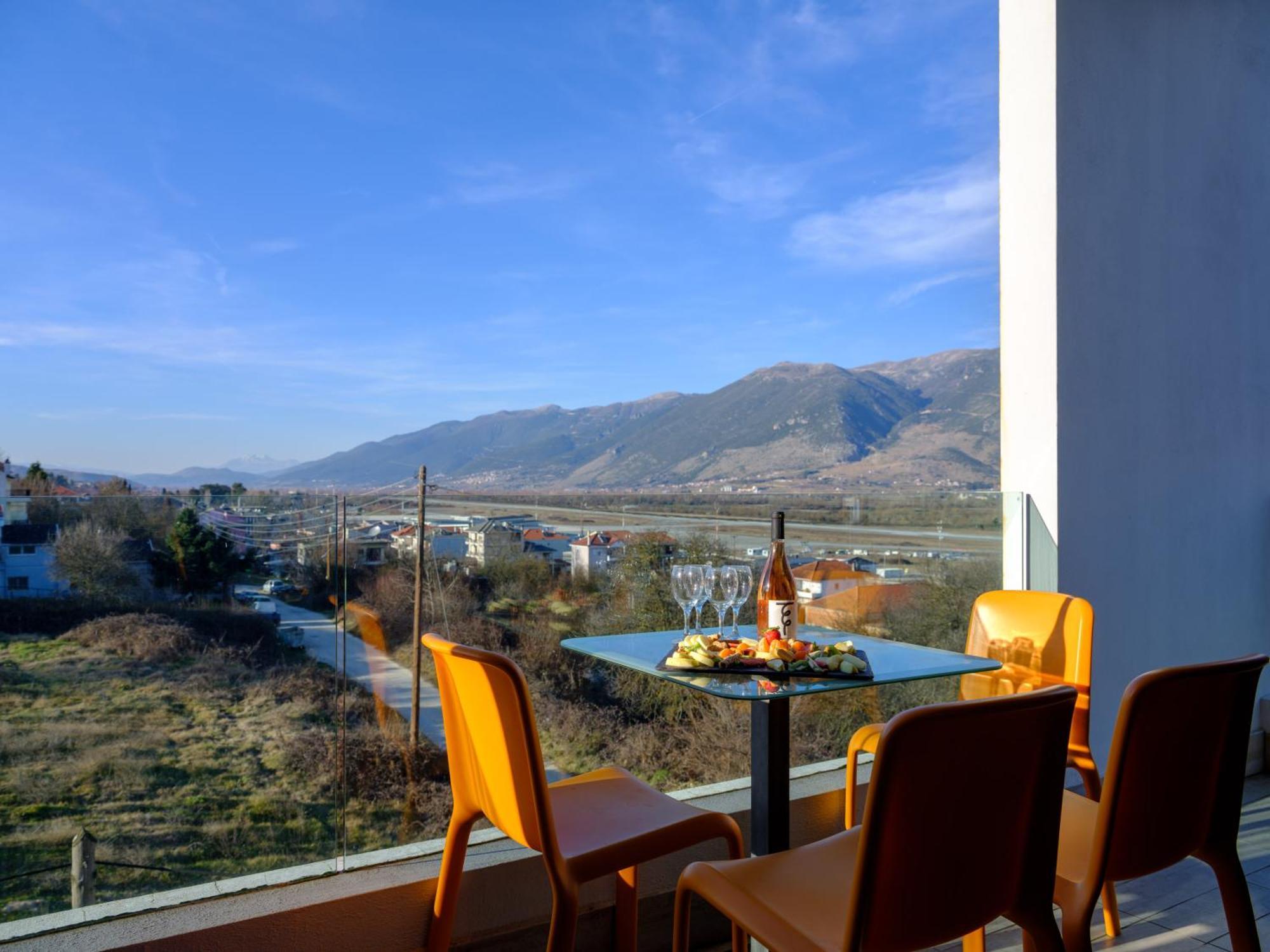 Essence Hotel Ioannina Exterior foto